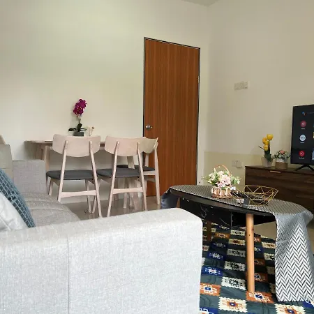 Cozy Homestay Ipoh 12 Pax At Station 18 Exterior photo