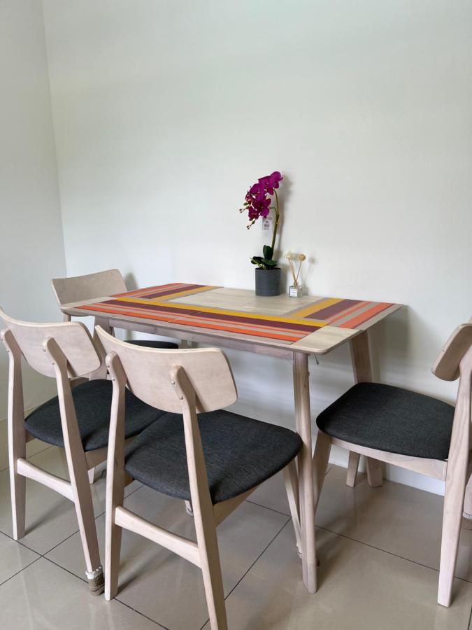 Cozy 12 Pax At Station 18 Apartment